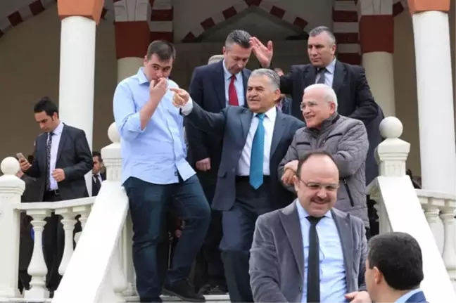 Başkan Büyükkılıç, Melikgazi Mahalle Halkı ve Şehit Ayşegül Pürnek' İn Mevlidinde