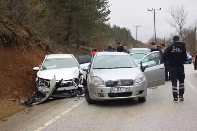 Abant Tabiat Parkı Yolunda Trafik Kazası: 8 Yaralı