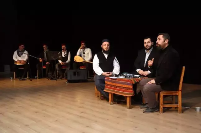 Osmanlı Kıraathanesi'nde Abdülhamid Konuşuldu