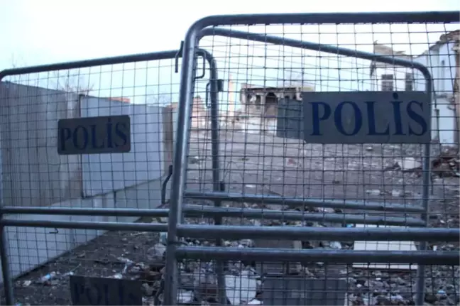 Yasaklı Bölgede Patlama: 2 Çocuk Yaralı