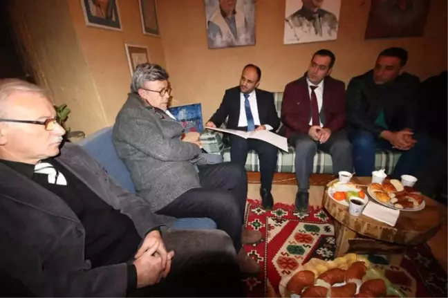 Özaltun, Sonsuz Şükran Köyünde Sanatçılarla Buluştu