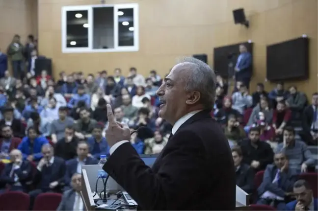 Rektör Çomaklı, Etü'nün Kariyer Zirvesine Katıldı