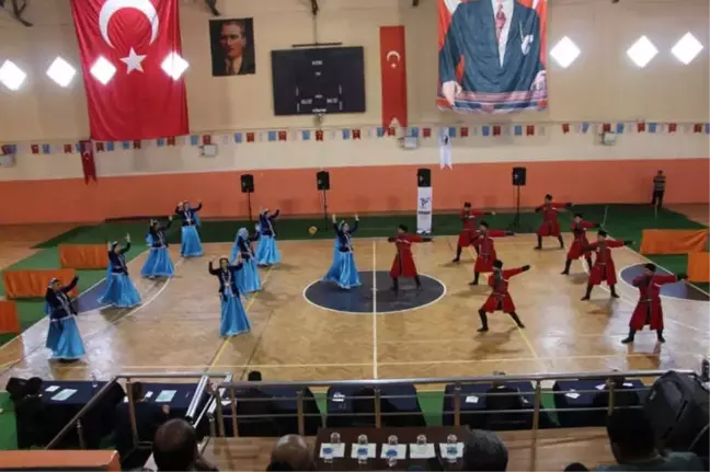 Ardahan Belediyesi Kış Güneşi Halk Dansları İl Şampiyonasında Birinci Oldu