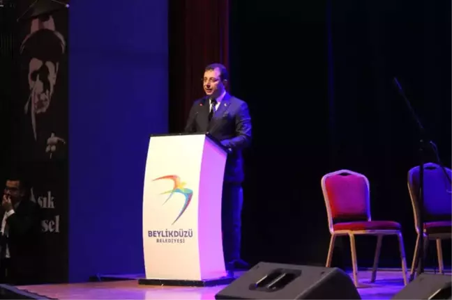 Halk Ozanı Aşık Veysel Beylikdüzü'nde Anıldı