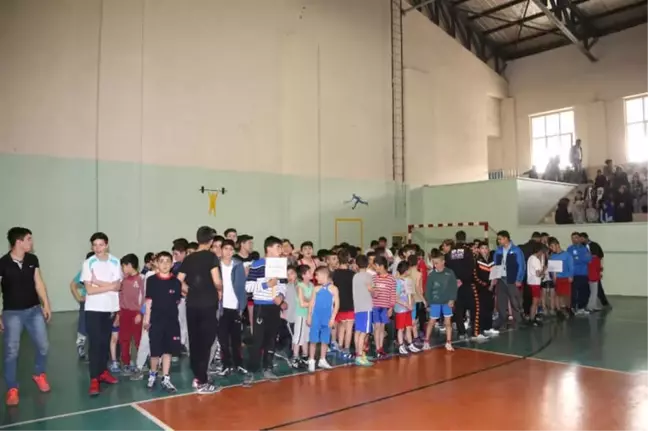 Oltu'da Muhsin Gürsoy Anısına Güreş Turnuvası Düzenlendi