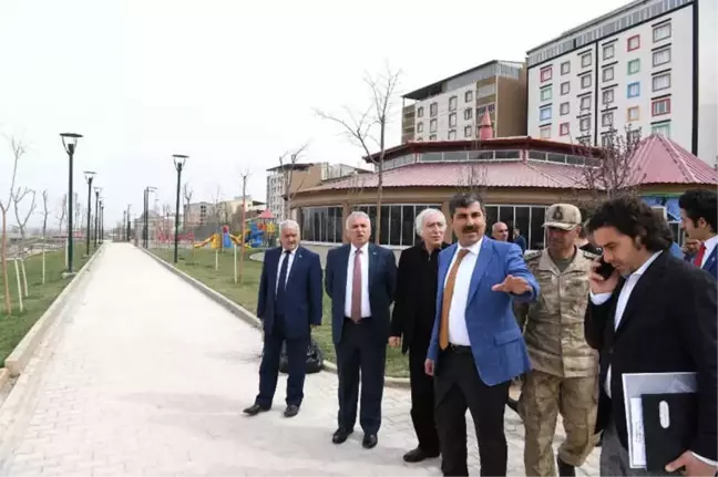 Başkan Asya ve Vali Yıldırım, Lale Vadisi Parkı'nda İncelemelerde Bulundu