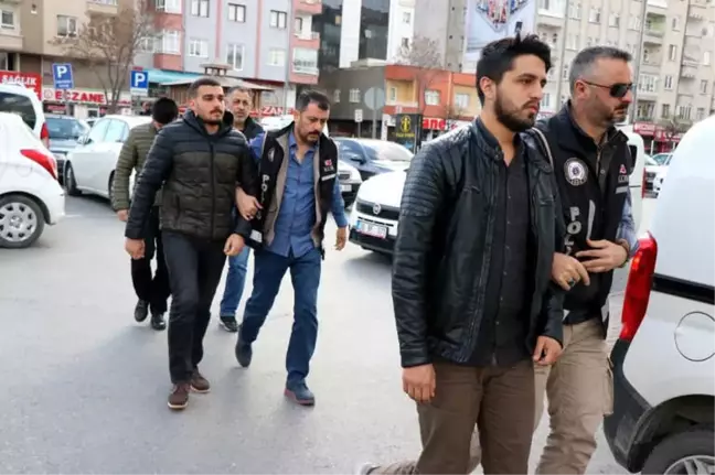 Fetö'den Gözaltına Alınan 3 Kişi Adliyeye Sevk Edildi