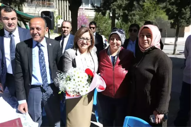 Şahin, Mahalle Sakinleriyle Bir Araya Geldi