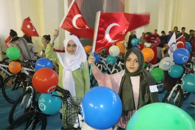 Ödüllü Öğrencilerden Afrin Kahramanlarına Alkış