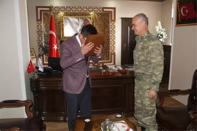 Albay Yenilmez'den Kaymakam Öztürk'e Ziyaret