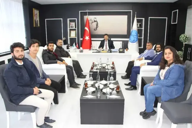 Yapı Topluluğu Rektör Karacoşkun ile Bir Araya Geldi