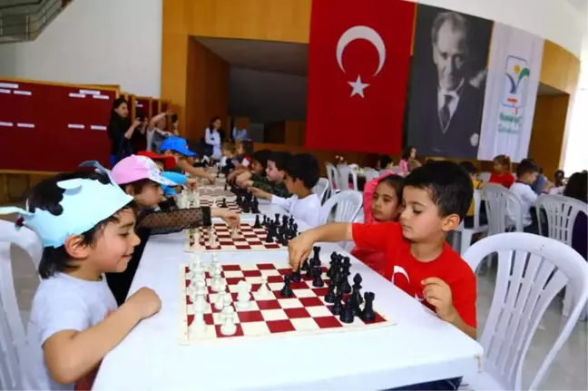 Manavgat'ta 23 Nisan Satranç Şenliği