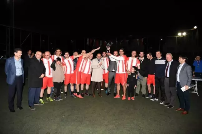 Kartepe'de Şampiyon Özel Kalem Müdürlüğü Oldu