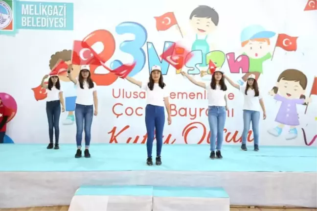 Çocuk Meclisi'nde 23 Nisan Coşkusu