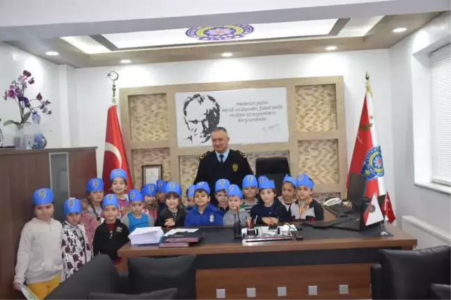 Anaokulu Öğrencilerinden Emniyet Müdürlüğüne Ziyaret