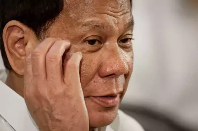 Duterte, Asean Zirvesi'ne Katılmak Üzere Singapur'a Gidecek