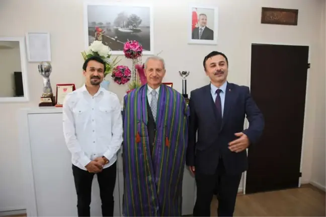 Kyk'dan Başkan Dişli'ye Anlamlı Hediye