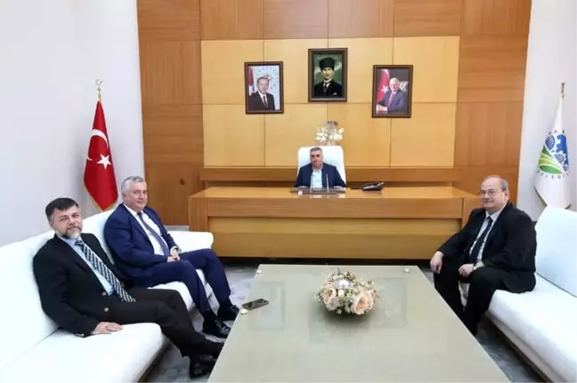 Rektör Yalçın Başkan Toçoğlu'nu Ziyaret Etti