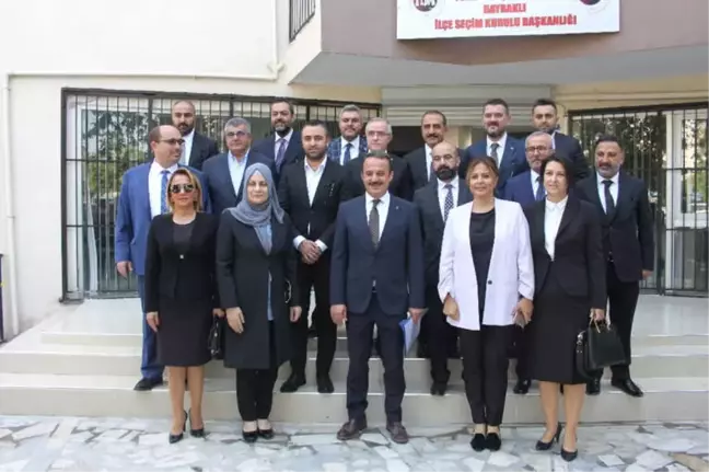 AK Parti İzmir'de Yeni Yönetim Göreve Başladı