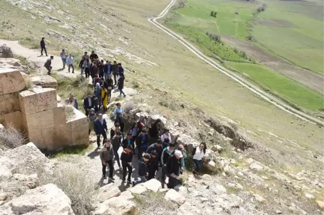 Çataklı Öğrenciler Başkale'yi Gezdi
