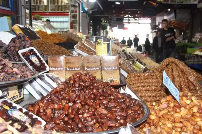 Elazığ Kapalıçarşı'da Ramazan Bereketi