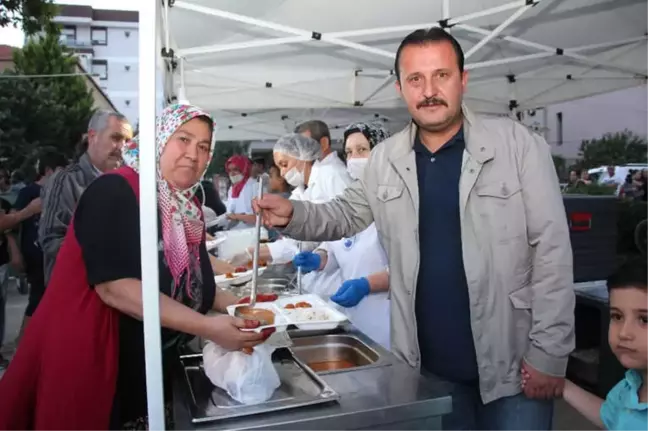 Menderes'te İlk İftar Gerçekleşti