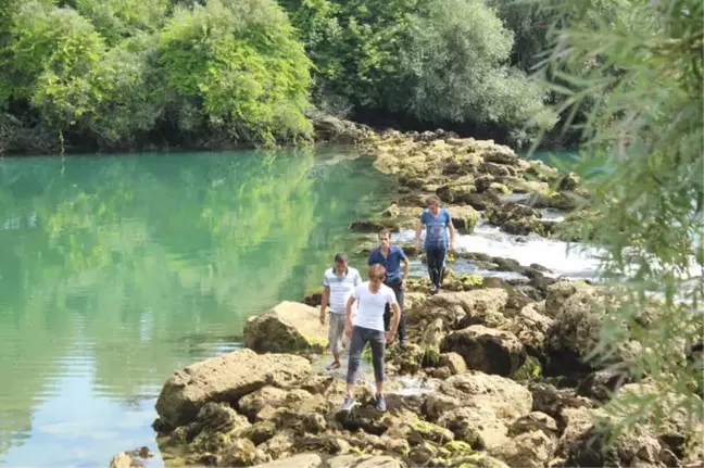 Irmakta Kaybolan Çocuk Dalgıçlar Tarafından Aranıyor