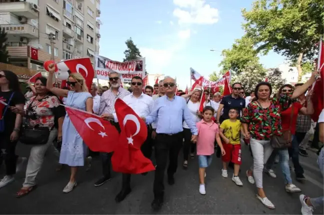 Bayraklı'da 19 Mayıs Coşkusu