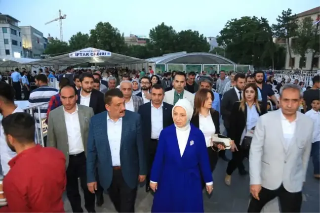Çalık İftarını Halkla Birlikte Açtı