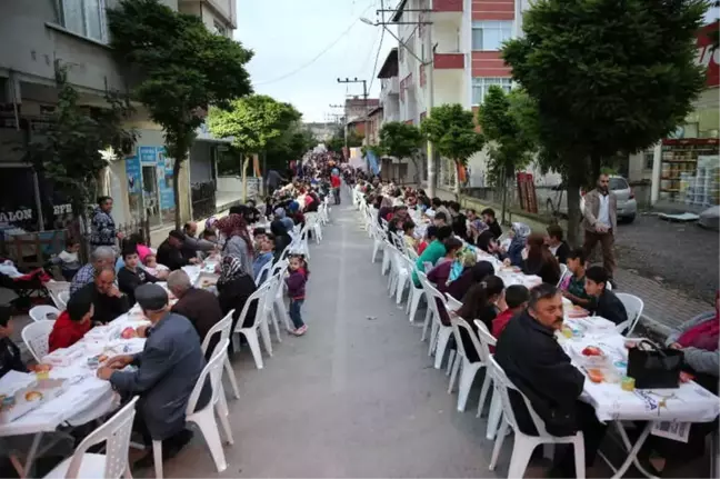 Darıca'da Mahalle İftarları Osmangazi'de Devam Etti