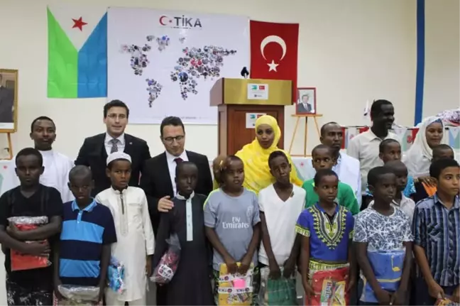Tika Cibuti'de İftar ve Gıda Yardımı Programları Gerçekleştiriyor