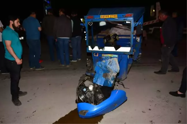 Tokat'ta Otomobil ile Patpat Çarpıştı: 10 Yaralı