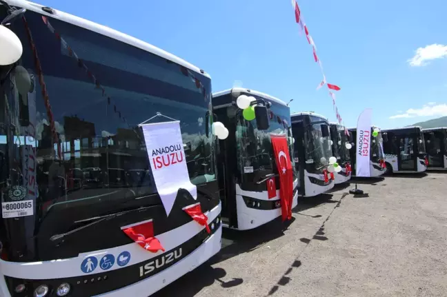 Anadolu Isuzu'dan Bingöl'e 80 Araçlık Dev Teslimat