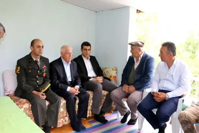Kaymakam Özdemir'den Şehit Ailelerine Ziyaret