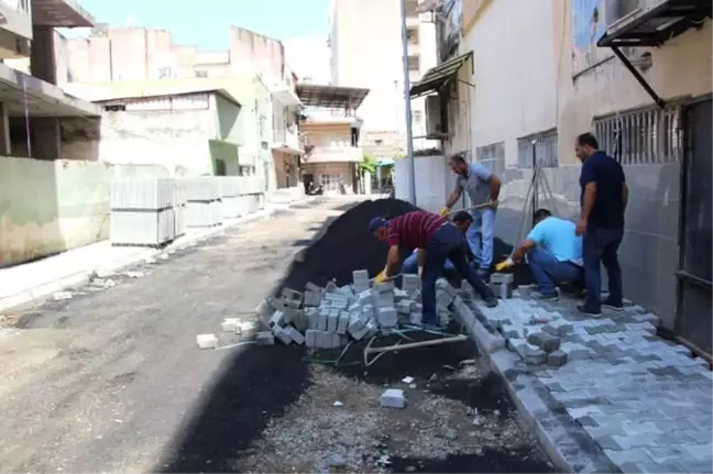 İskenderun Belediyesi'nden Yol ve Kaldırım Çalışması