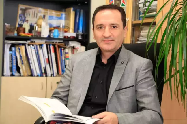 O Akademisyen Hakkında Soruşturma Başlatıldı