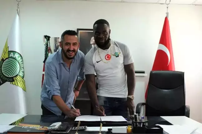 Akhisar Belediyespor, Manu'yu Renklerine Bağladı