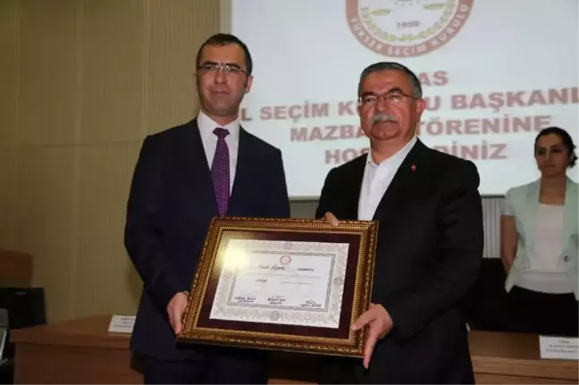 AK Parti Sivas Milletvekilleri Mazbatalarını Aldı