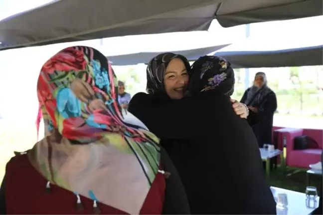 Fatma Çolakbayrakdar, Yemlihalı Kadınlarla Bir Araya Geldi.