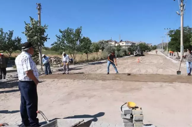 Uçhisar Belediyesi Yol Çalışmalarına ve Park Yenilemeye Devam Ediyor