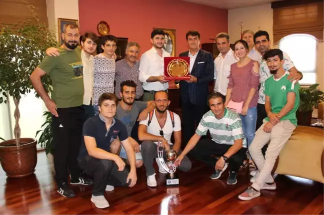 Şampiyon Engellilerden Dündar'a Ziyaret