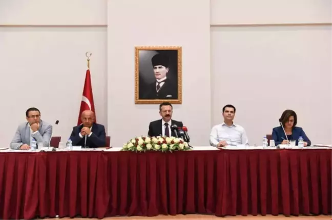 Uyuşturucu ile Mücadele Çalışmalarını Değerlendiren Vali Aksoy Açıklaması