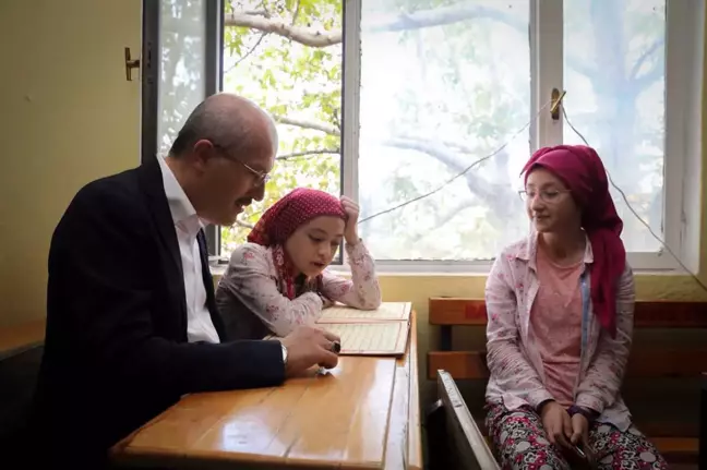 Başkan Kafaoğlu Seyit Onbaşının Mezarında Kur'an Okudu