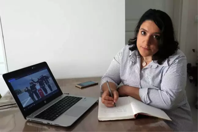 İzmitli Anneden Hakkari'de Şehit Düşen Anne ve Bebeği İçin Duygulandıran Şiir