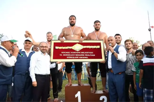 Kartepe'de Başpehlivan Recep Kara Oldu