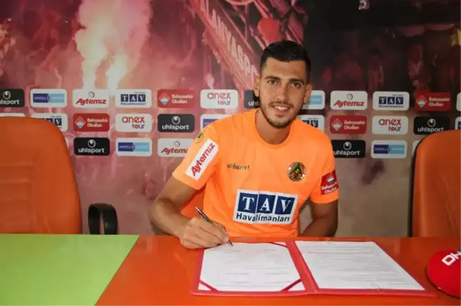 Alanyaspor, Ceyhun Gülselam'ı Renklerine Bağladı