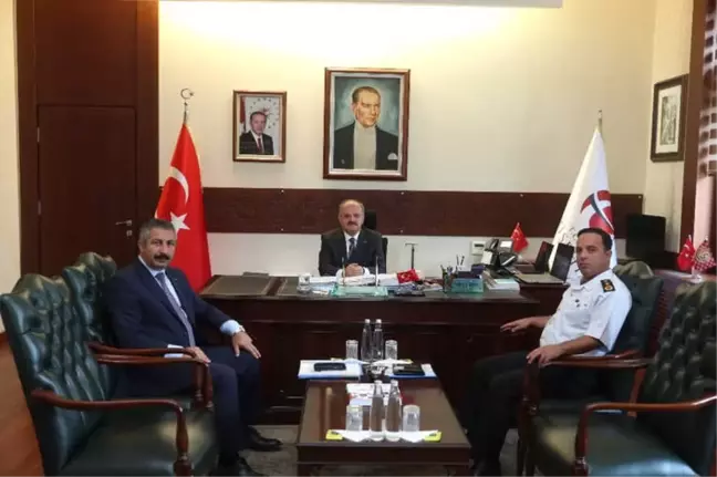 Vali Çakacak, Göreve Yeni Başlayan Albay Şen'i Makamında Kabul Etti
