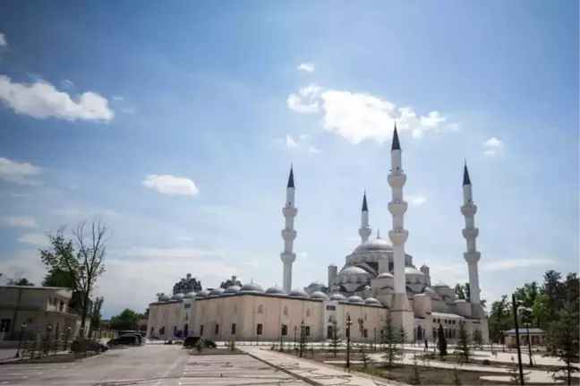 Orta Asya'nın En Büyük Camisini Erdoğan İbadete Açacak