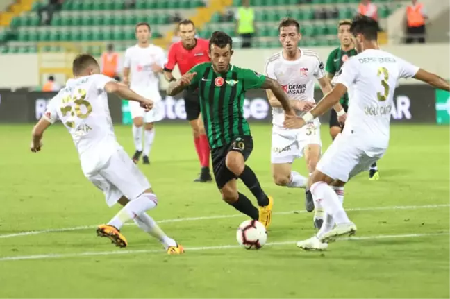 Manisa'da İlk Yarıda Gol Yok