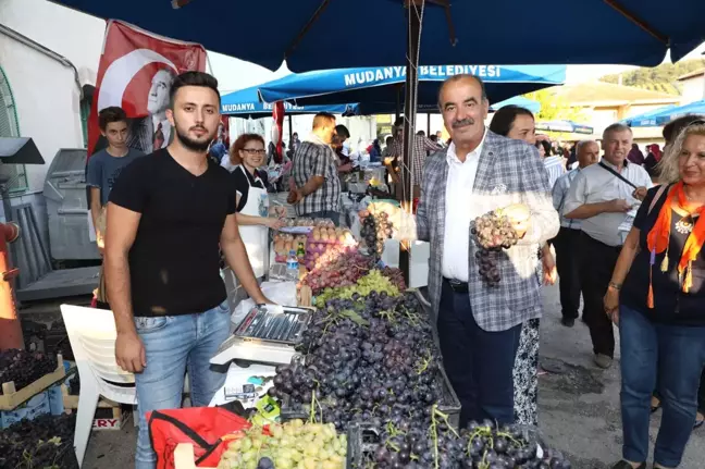 Çağrışan'da Coşkulu Bağbozumu